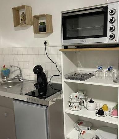 Joli Studio Dans Le Village Сен Мари де ла Мер Екстериор снимка