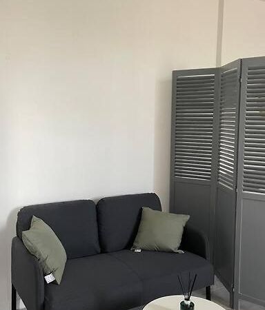 Joli Studio Dans Le Village Сен Мари де ла Мер Екстериор снимка